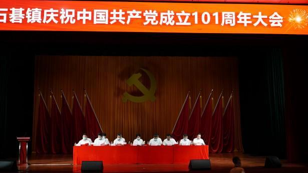 CBA常规赛第36轮五佳球:辽宁队上演精彩“二人转”,沈梓捷篮下“旱地拔葱”